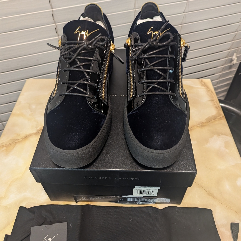 Giuseppe Zanotti Men's Black Sneakers - Picture 8 of 15